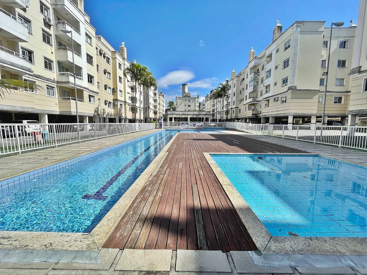 Apto 2 Quartos, Sacada, 1 Vaga - Pedra Branca - Santa Catarina