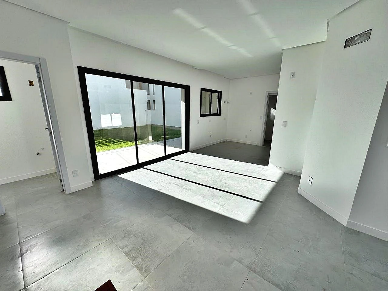 Casa com 03 Suítes, no Garden Condomínio Clube. - Foto 6