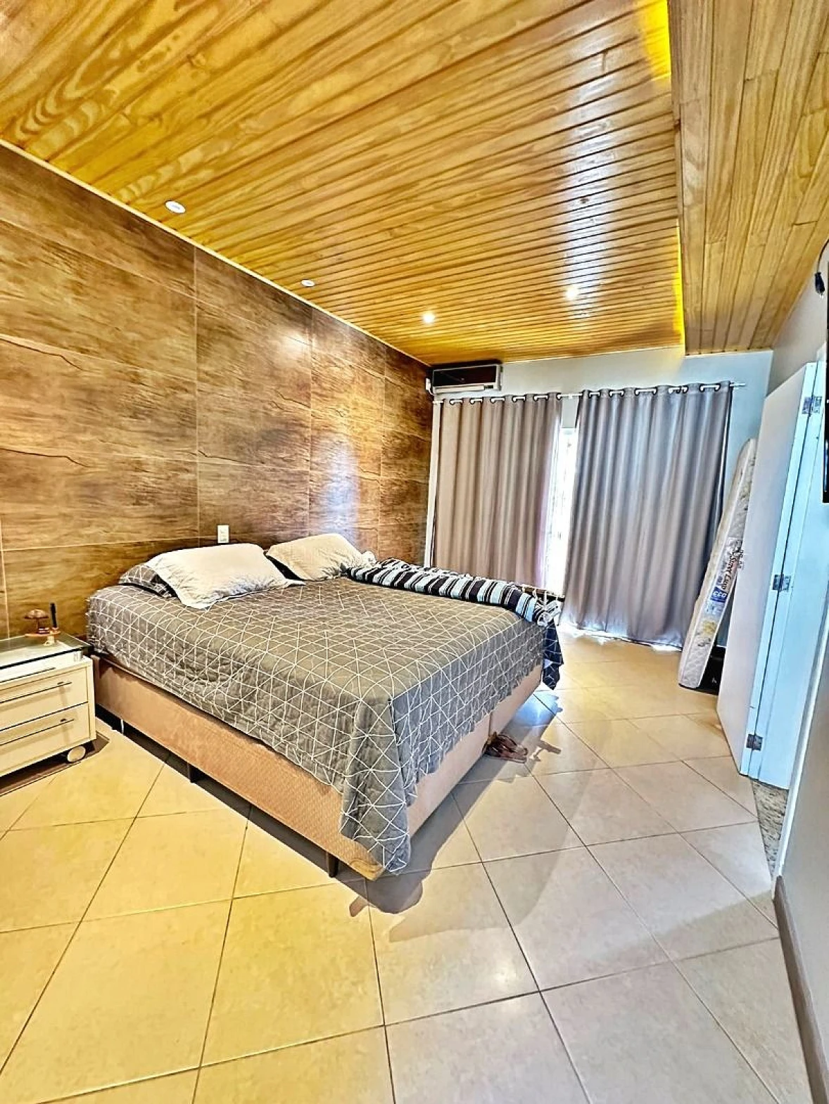 Casa com 4 Suítes, 300,00 Metros do Mar, Praia do Sonho, Palhoça/SC - Foto 29