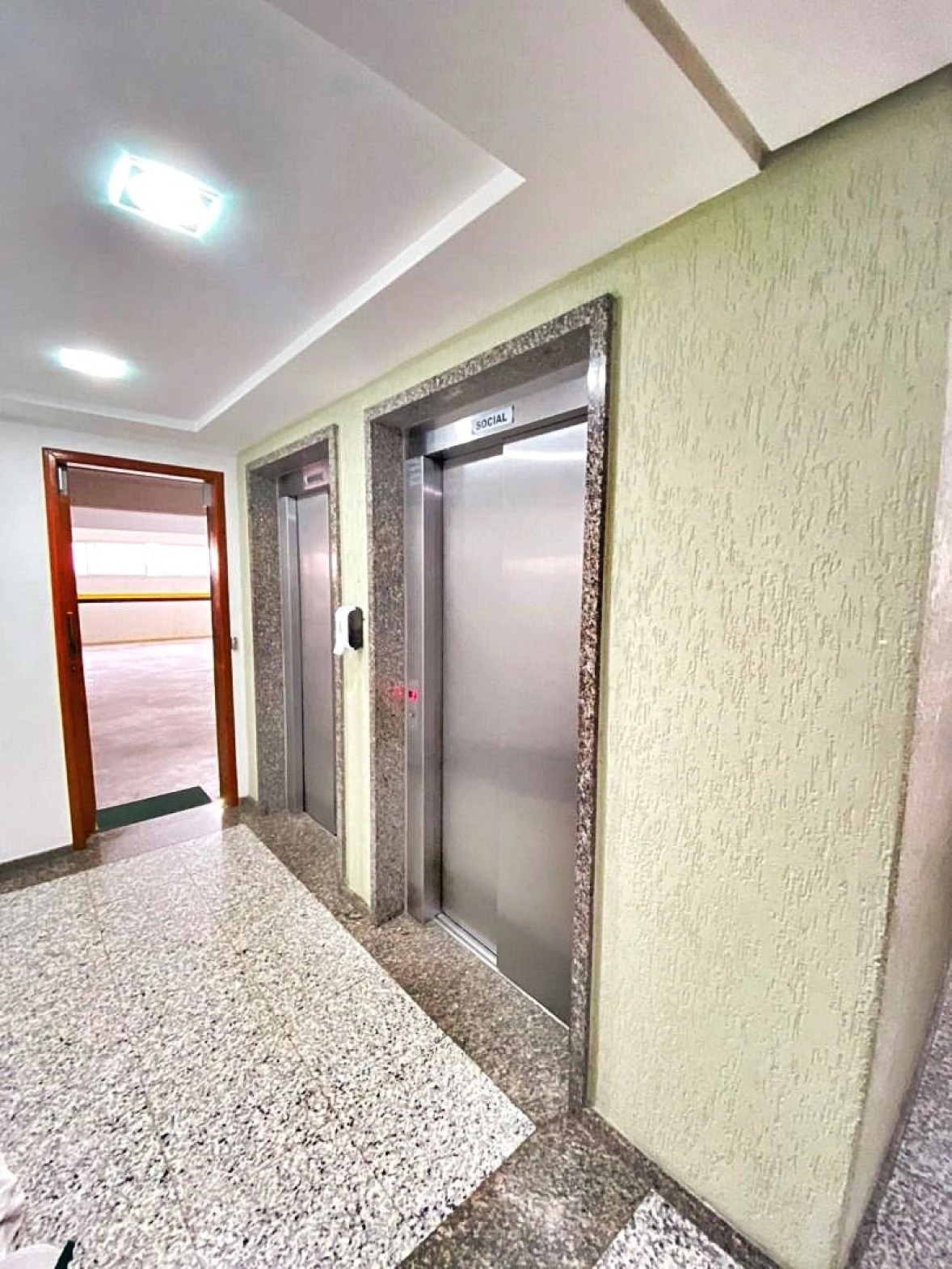 Cobertura em Kobrasol, São José