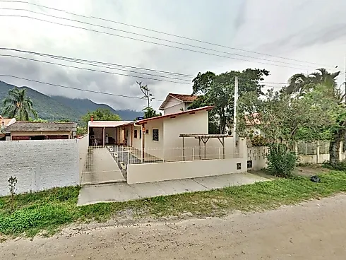 Casa 3 Quartos com 1 Suíte e 144m² - Praia de Fora