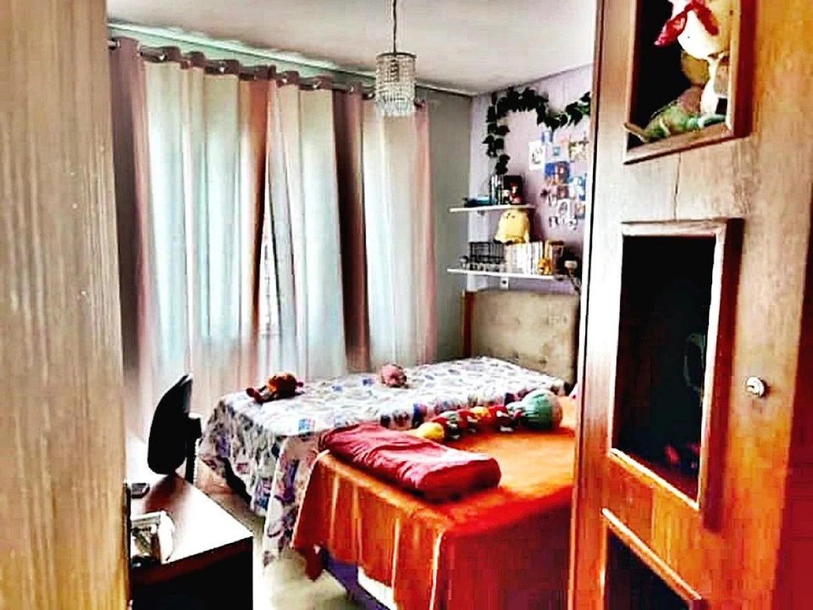 Casa Semi Mobiliada Oferece 3 Dormitórios e 2 Banheiros Sociais - Foto 8