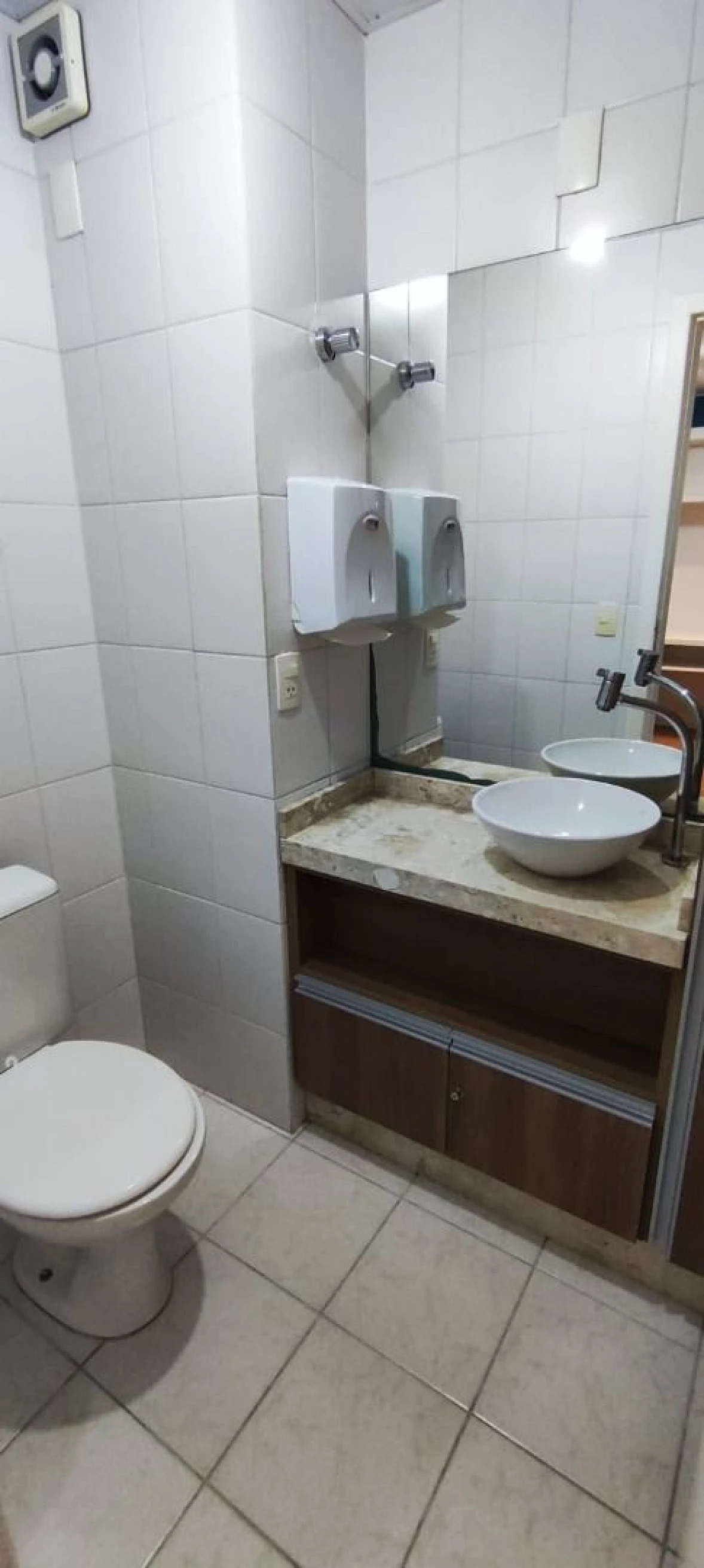 Excelente  Sala Comercial, Desocupada, em Campinas São José SC - Foto 12