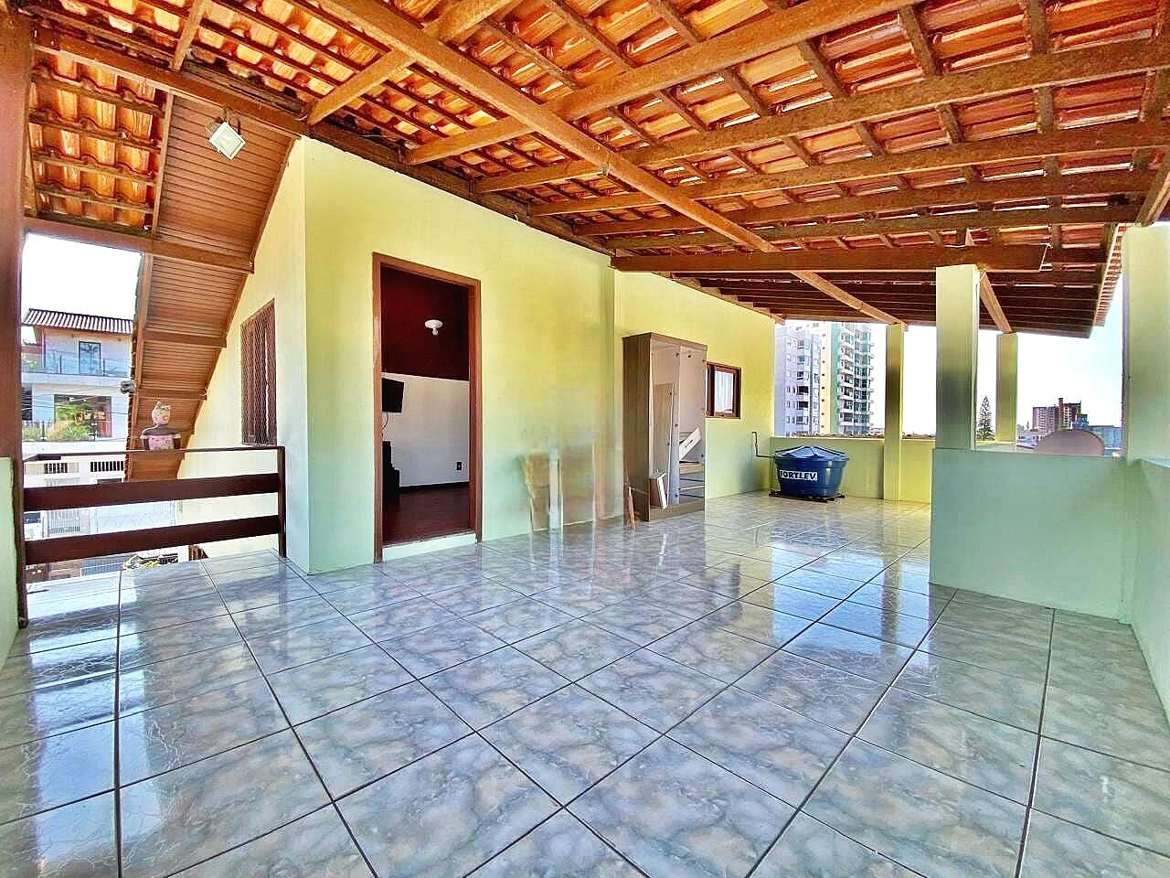 Casa 4 Quartos, 1 Suíte, 8 Vagas - Barreiros - Santa Catarina - Foto 20