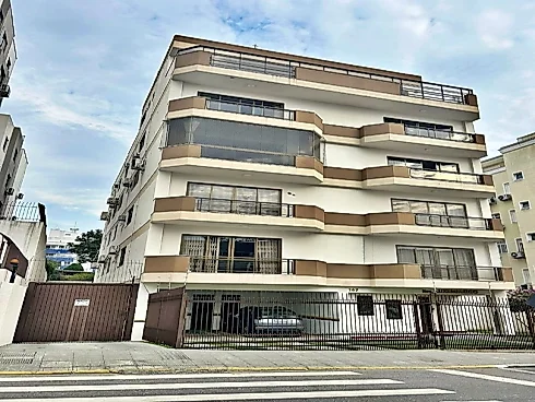 Apto 3 Quartos, 1 Suíte, 2 Vagas - Abraão - Santa Catarina