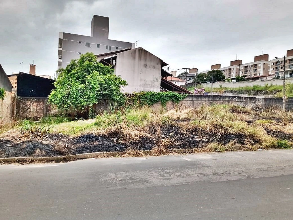 Terreno em Serraria, São José