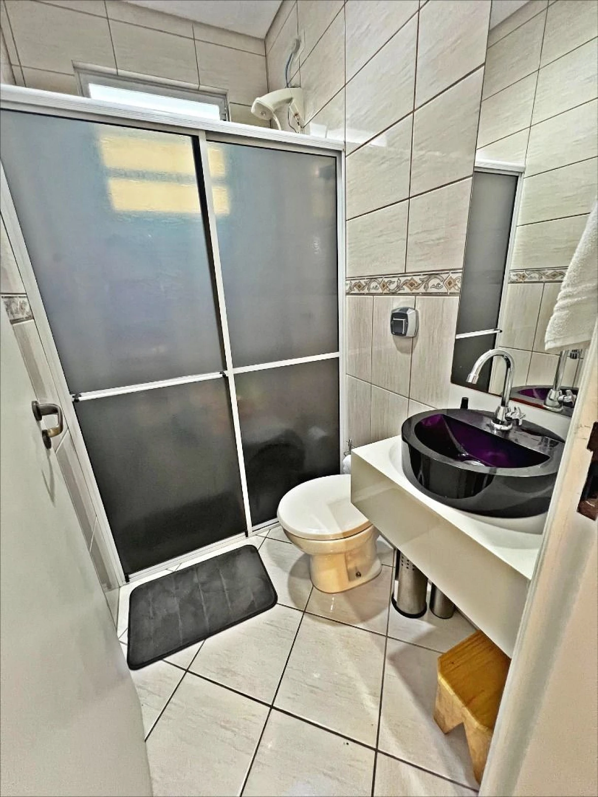 Casa com Piscina e 03 Suítes, Pronta para Morar. - Foto 12