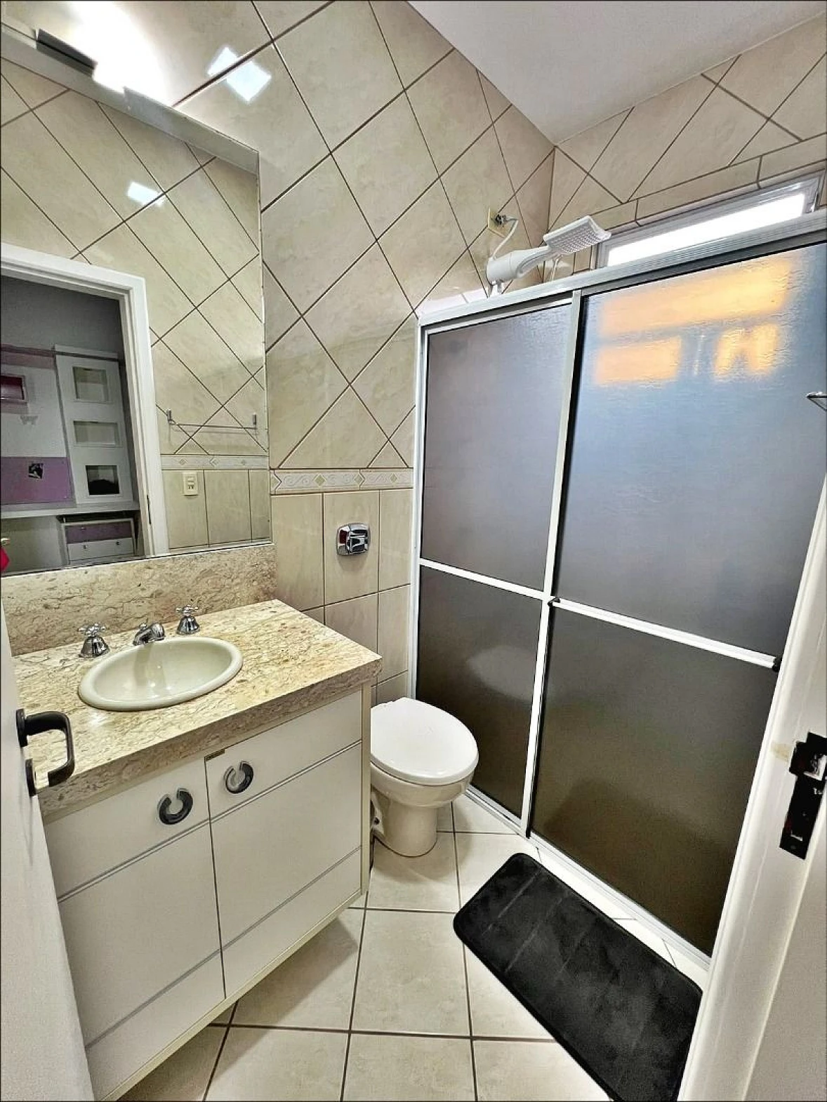 Casa com Piscina e 03 Suítes, Pronta para Morar. - Foto 23