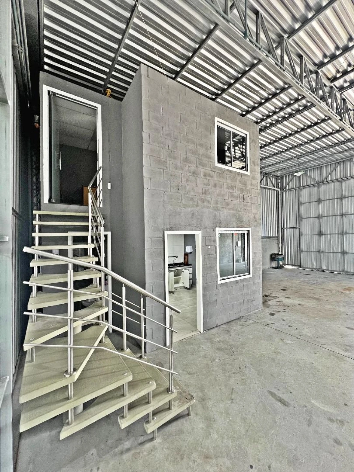 Galpão 170 m² - 2 Andares, Trifásico - Aririú da Formiga - Santa Catarina - Foto 13