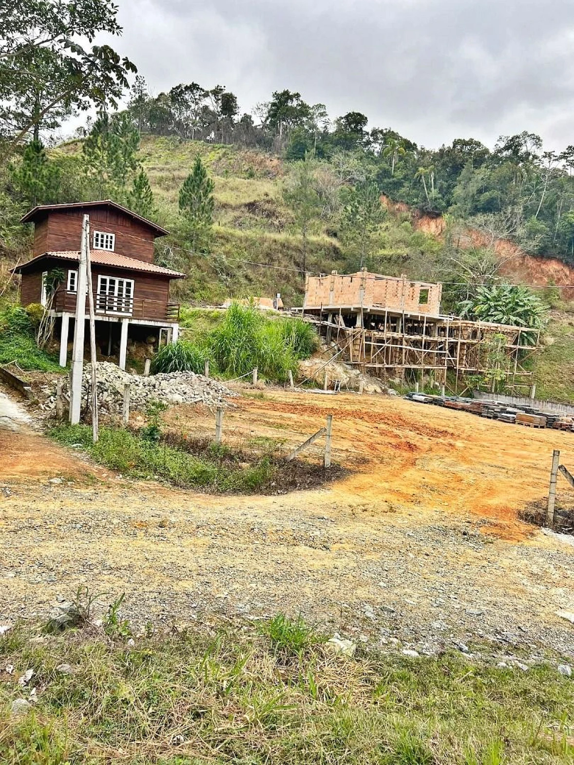 Terreno Esquina, 3 Andares, Escritura - Pedra Branca - Foto 11