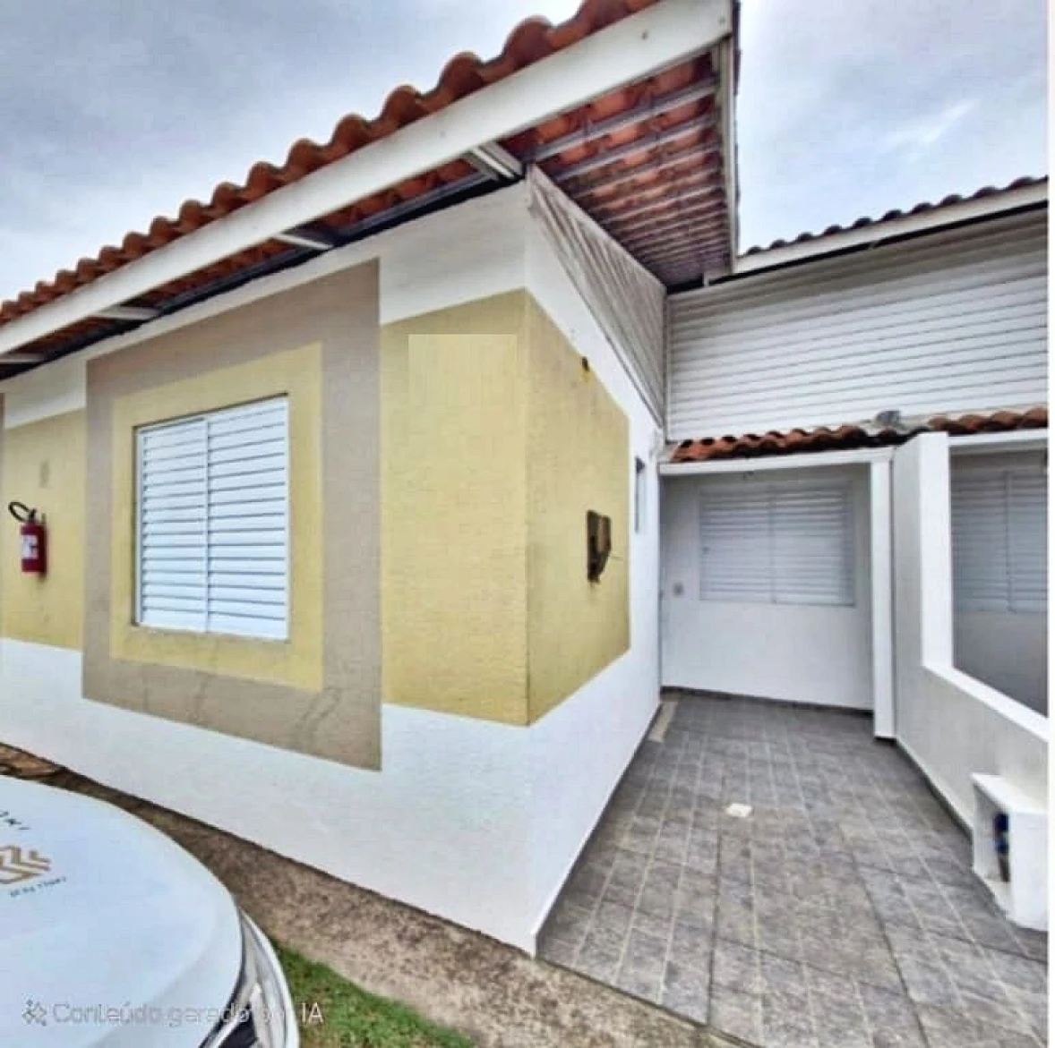 Casa Semi Mobiliada com 03 Dormitórios, 01 Banheiro Social, - Foto 11