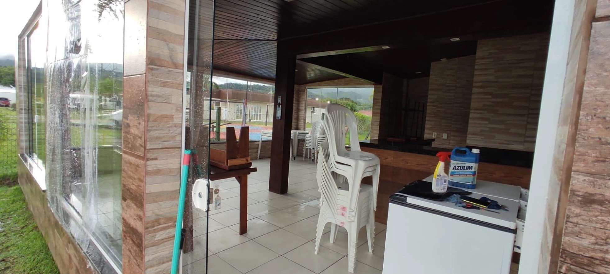 Casa Semi Mobiliada com 03 Dormitórios, 01 Banheiro Social, - Foto 18