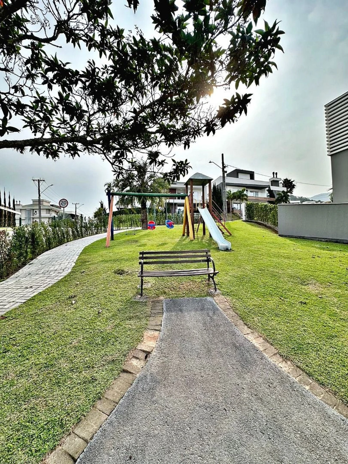 Casa Alto Padrão com 4 Dorms, sendo 2 Suítes, Condomínio Fechado Parque da Pedra, Pedra Branca, Palhoça/SC - Foto 49