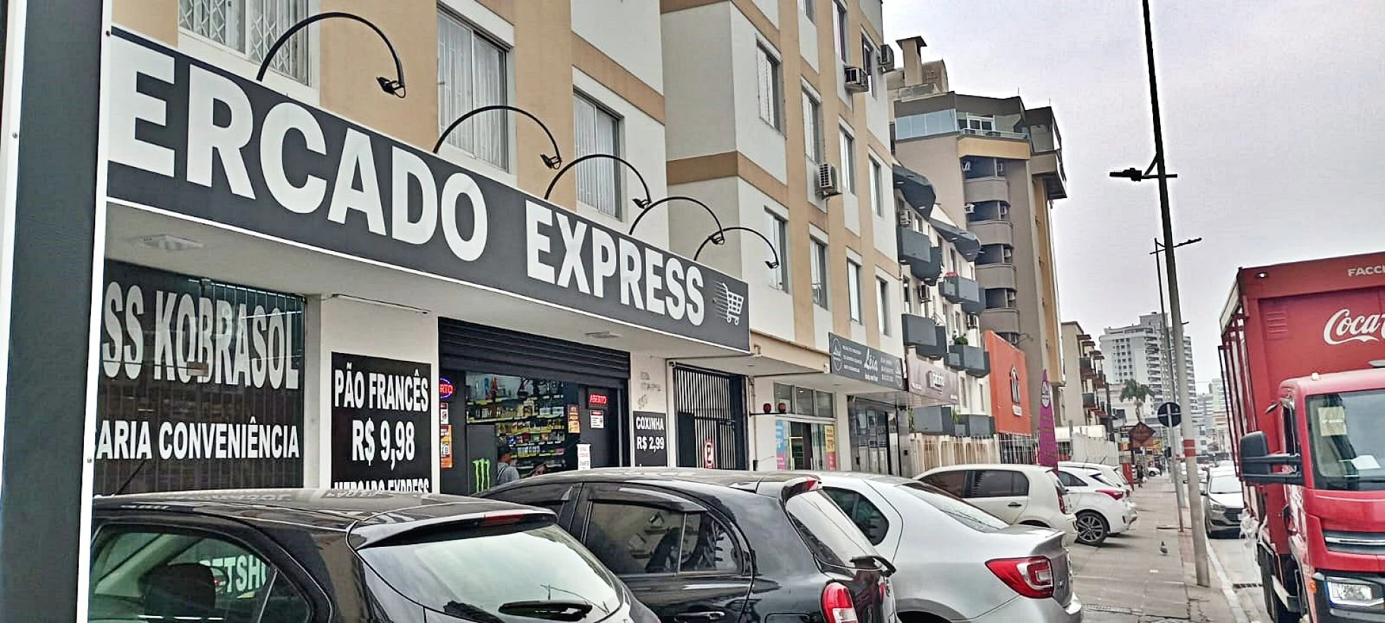 Apartamento em Kobrasol, São José