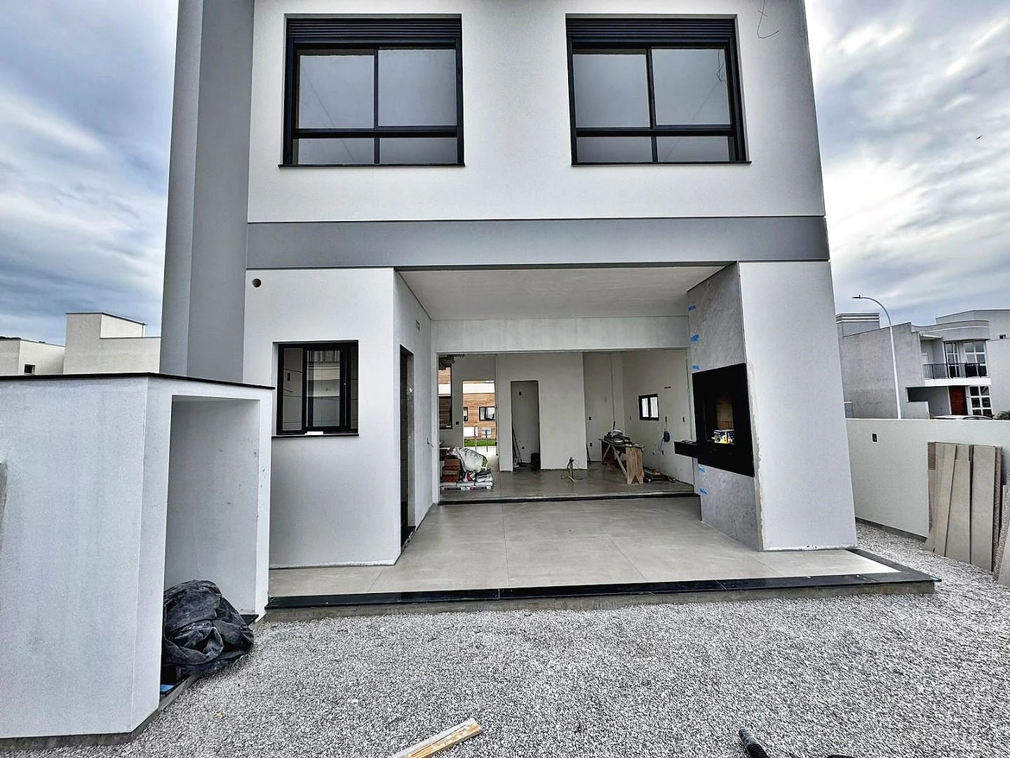 Casa 3 Dormitórios, sendo 1 Suíte e Banheiro Social - Foto 11