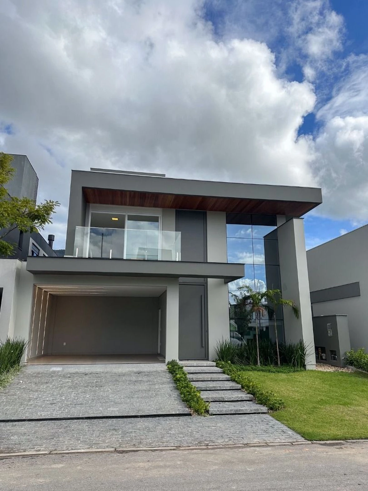 Magnifica Casa de Alto Padrão no Reserva da Pedra - Palhoça SC