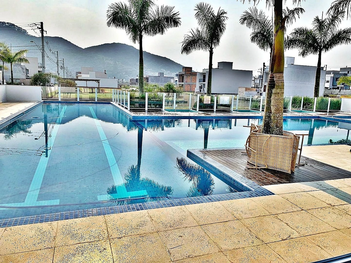 Casa 3 Quartos, 1 Suíte, 2 Vagas, Lazer - Deltaviile