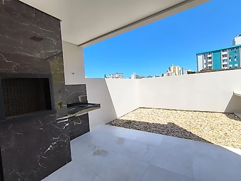 Lindo Sobrado com 3 Dormitórios à Venda, 179 m² Barreiros - São José/SC - Foto 13