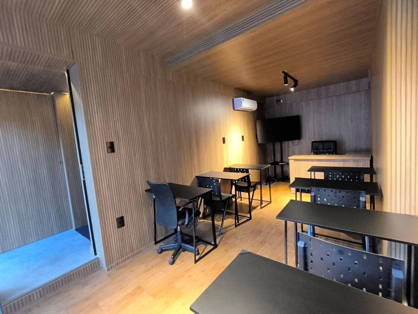 Prédio à Venda, 800 M²- Cidade de Florianópolis - São José/SC - Foto 6