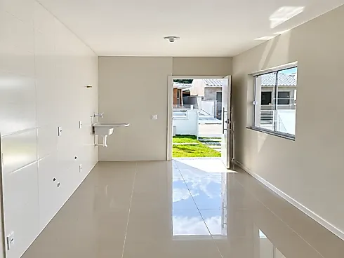 Casa a Venda, com 2 Dormitórios à Venda, 48 m² por R$ 370.000 - Forquilhas - São José/SC - Foto 5