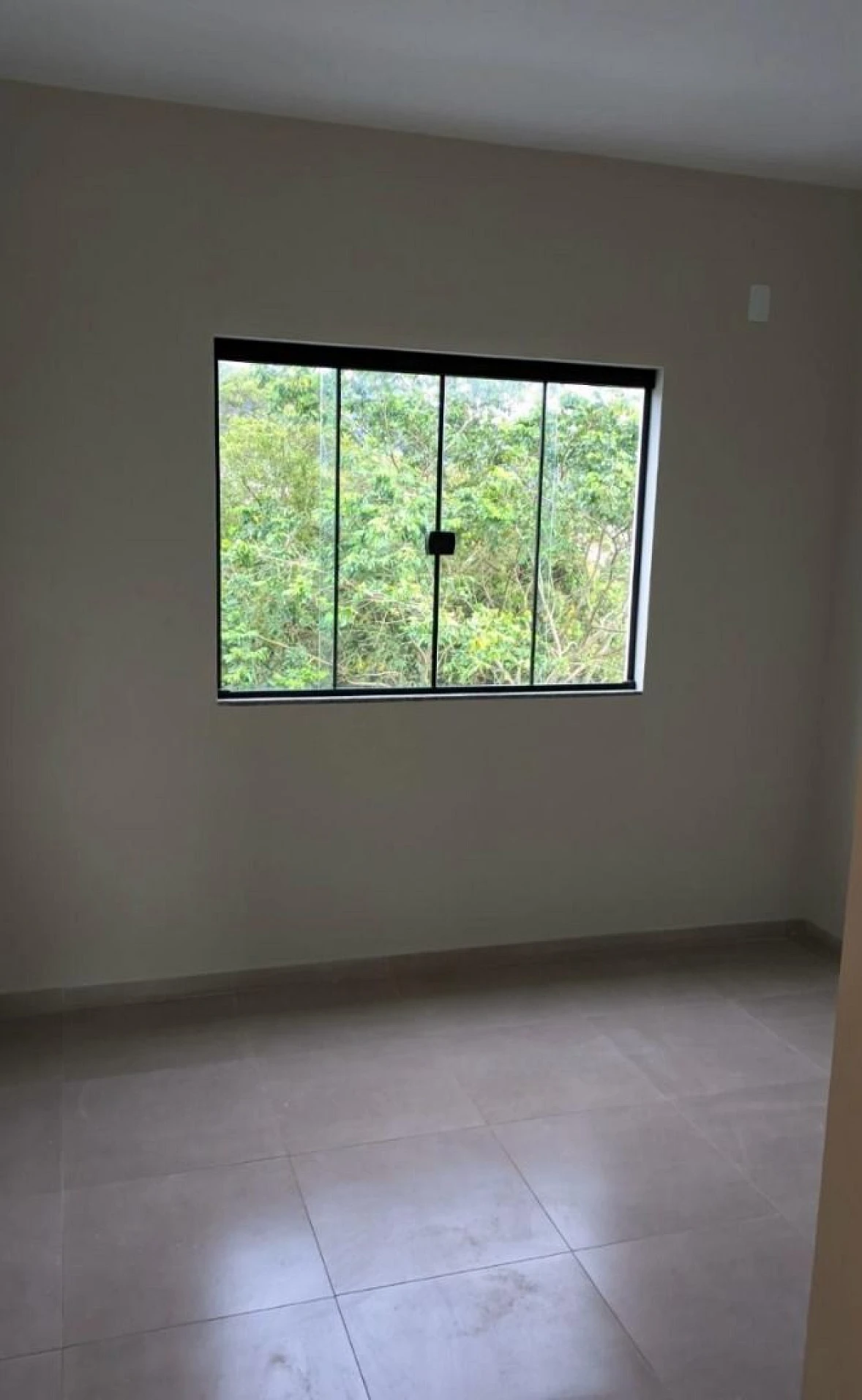 Sobrado geminado em Potecas, São José