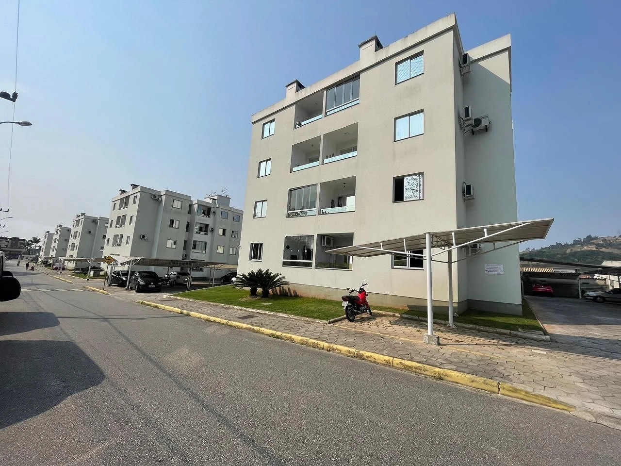 Apartamento em Fundos, Biguaçu
