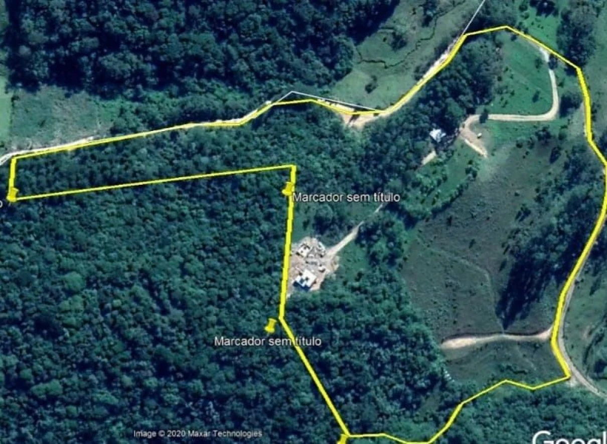 Sítio em Bairro Envernada, São Pedro de Alcântara