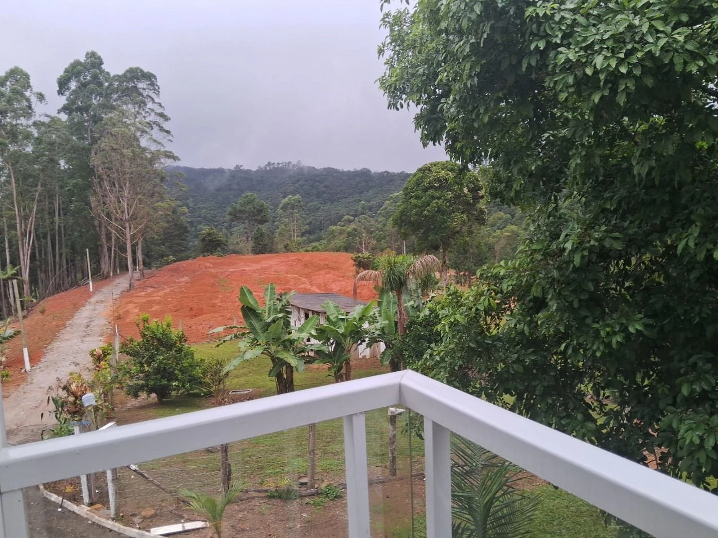 Sítio em Bairro Envernada, São Pedro de Alcântara