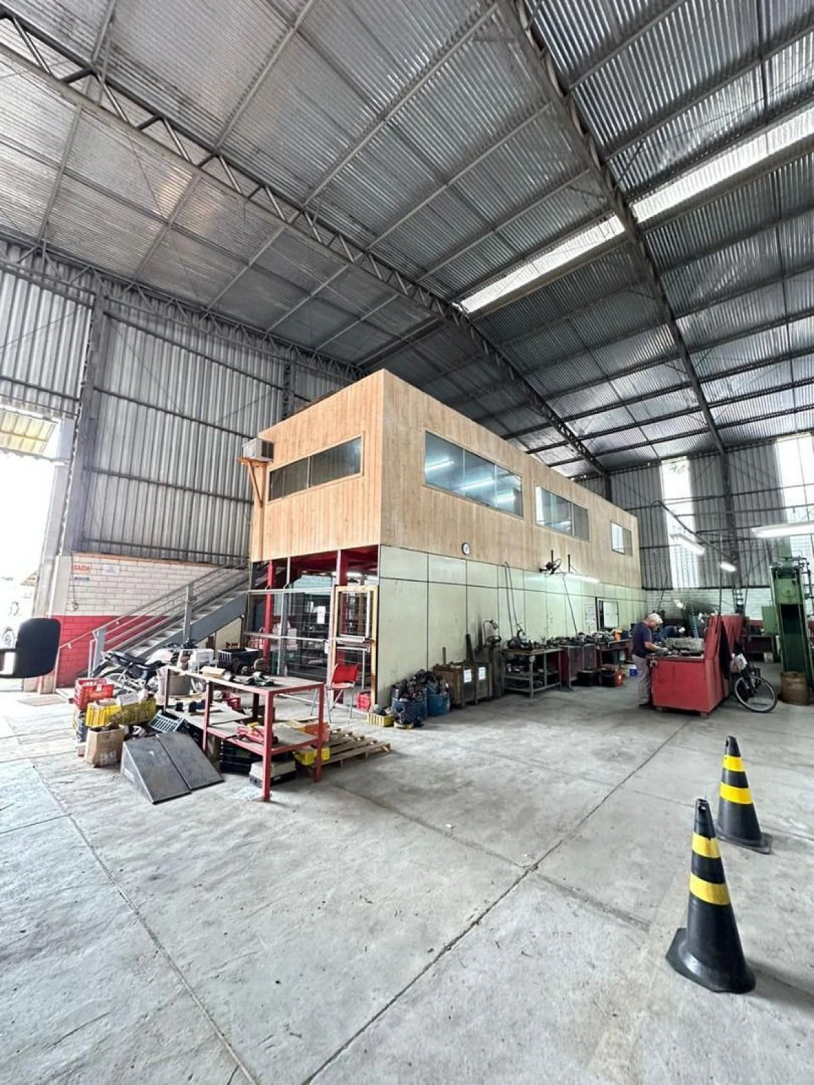 Excelente Galpão Industrial com 1.500 m² Frente para Br 101, Biguaçu/SC - Foto 9