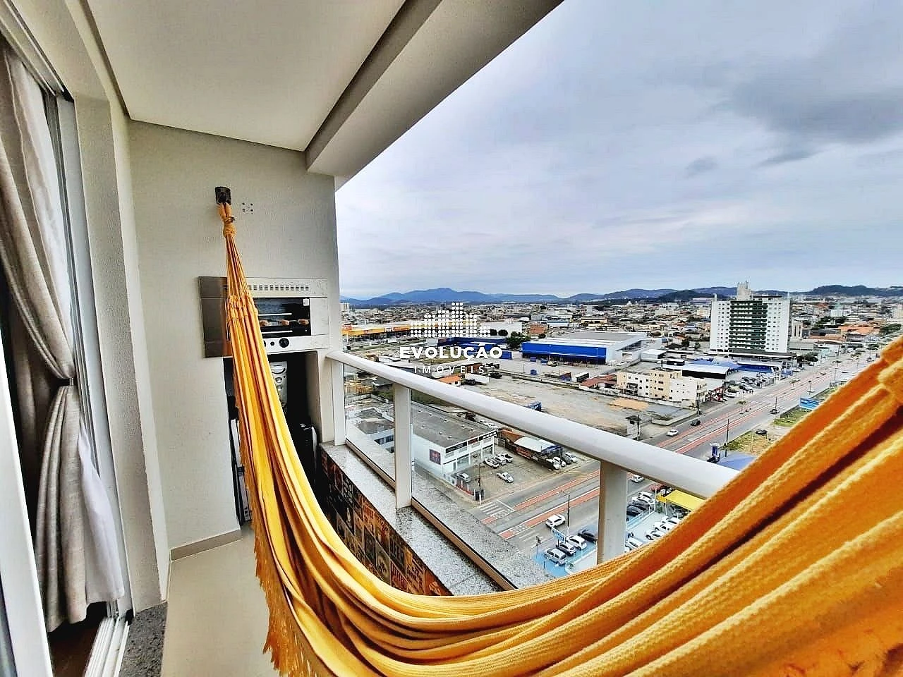 Apartamento a Venda com 3 Dormitórios à Venda - Ponte do Imaruim - Palhoça/SC