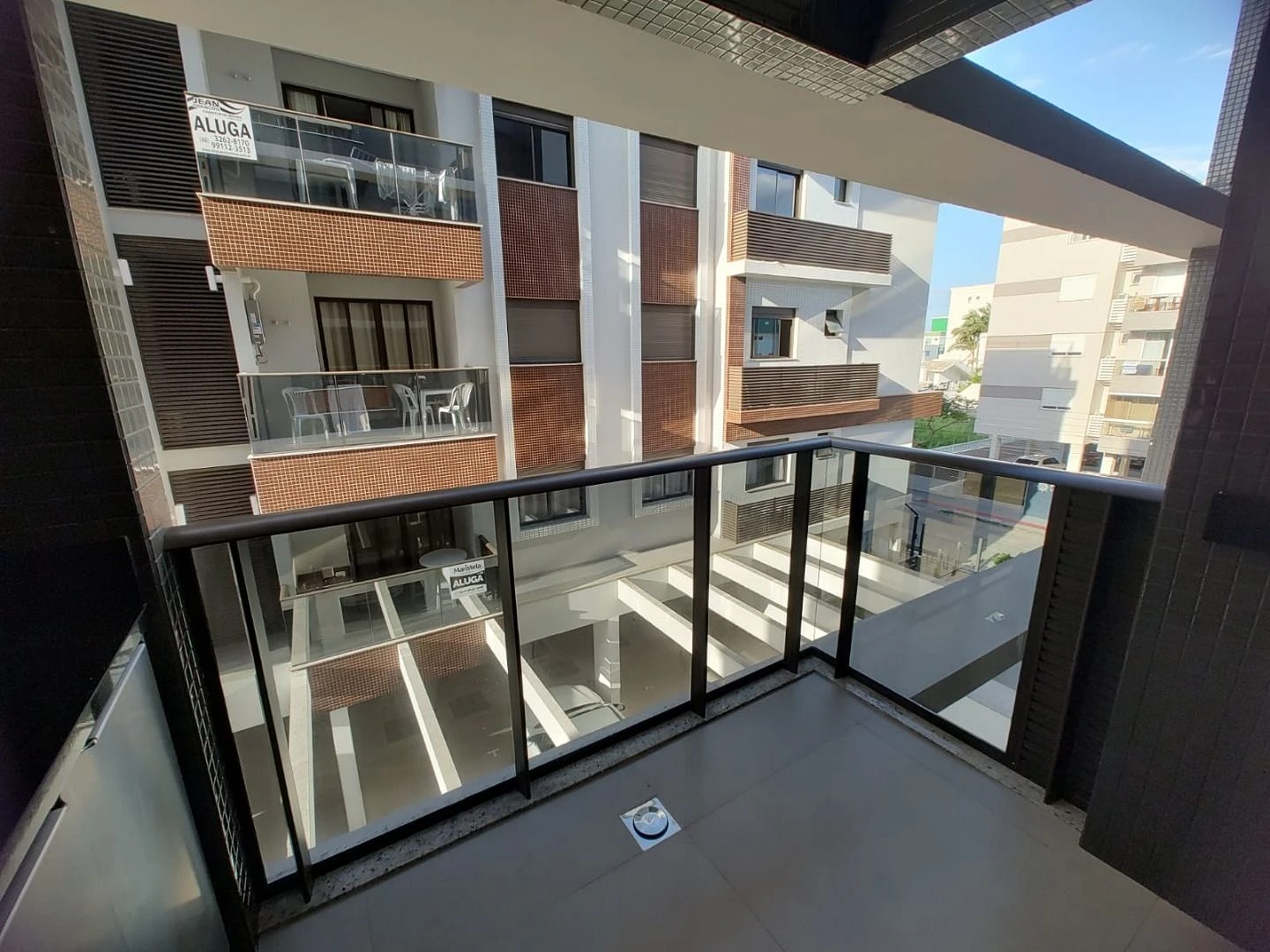 Apartamento  02 Dormitórios, com Suíte e Vaga, Palmas, Gov. Celso Ramos SC - Foto 10