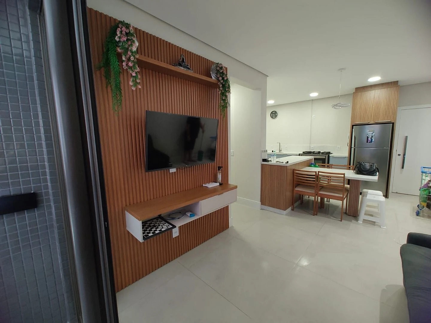 Apartamento  02 Dormitórios, com Suíte e Vaga, Palmas, Gov. Celso Ramos SC - Foto 14