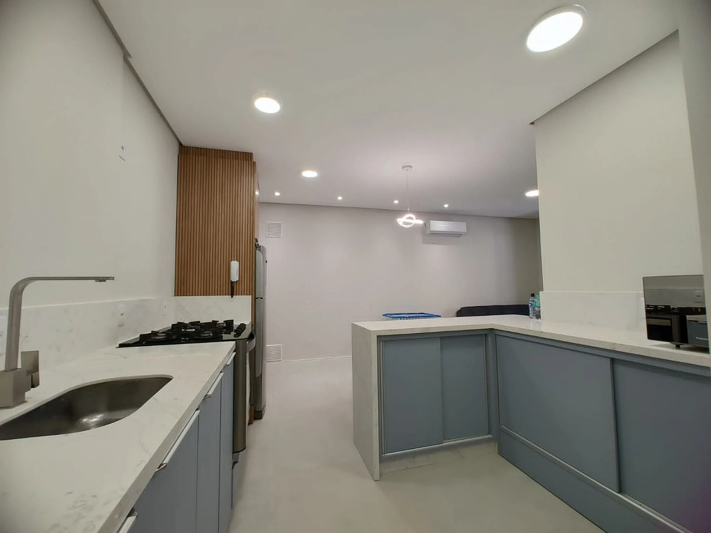 Apartamento  02 Dormitórios, com Suíte e Vaga, Palmas, Gov. Celso Ramos SC - Foto 16