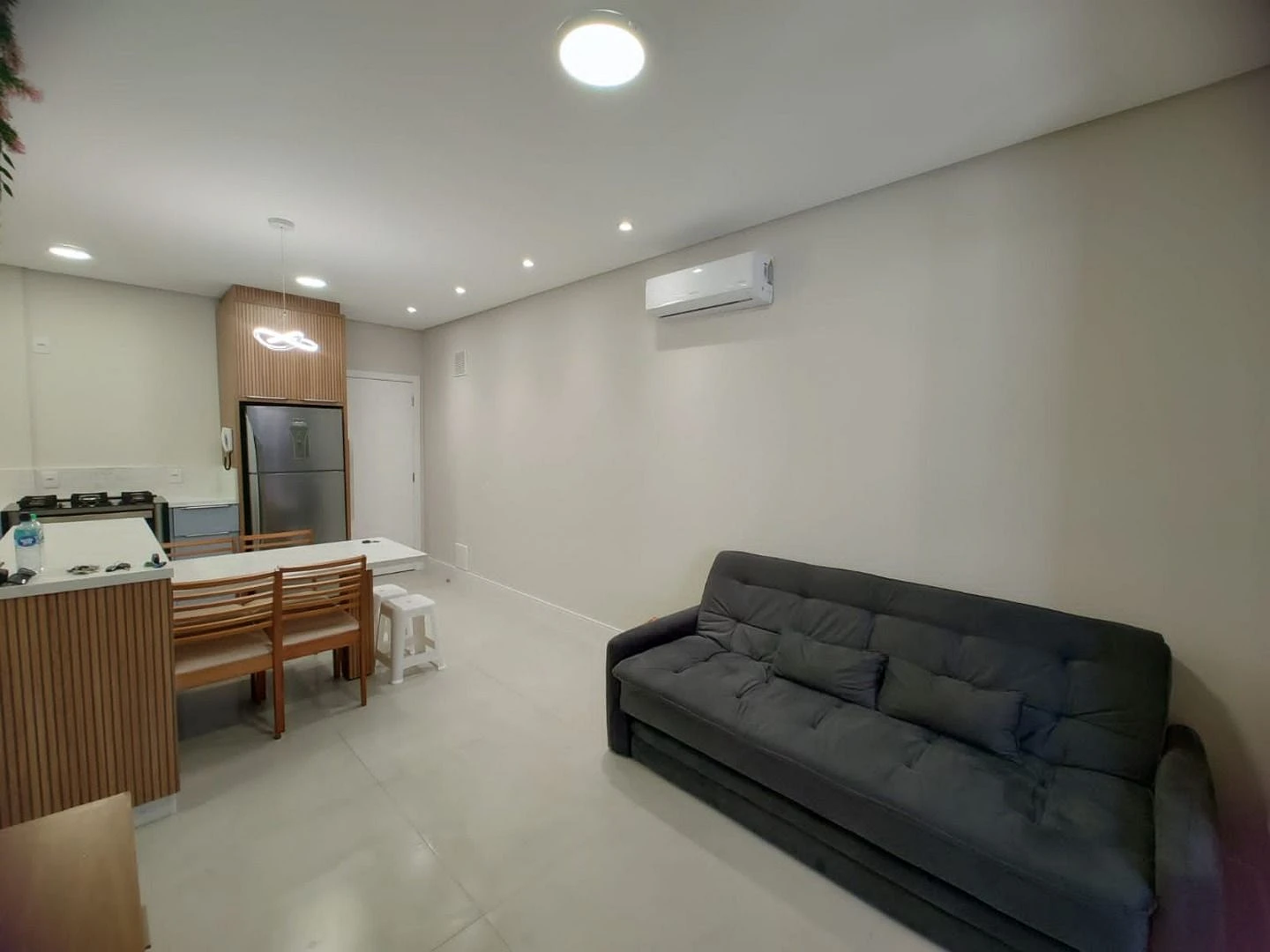 Apartamento  02 Dormitórios, com Suíte e Vaga, Palmas, Gov. Celso Ramos SC - Foto 8
