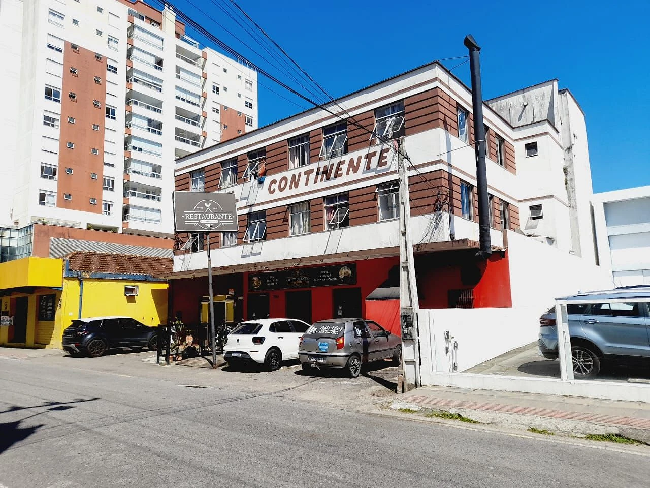 Hotel com 50 Quartos à Venda - Estreito - Florianópolis/SC..