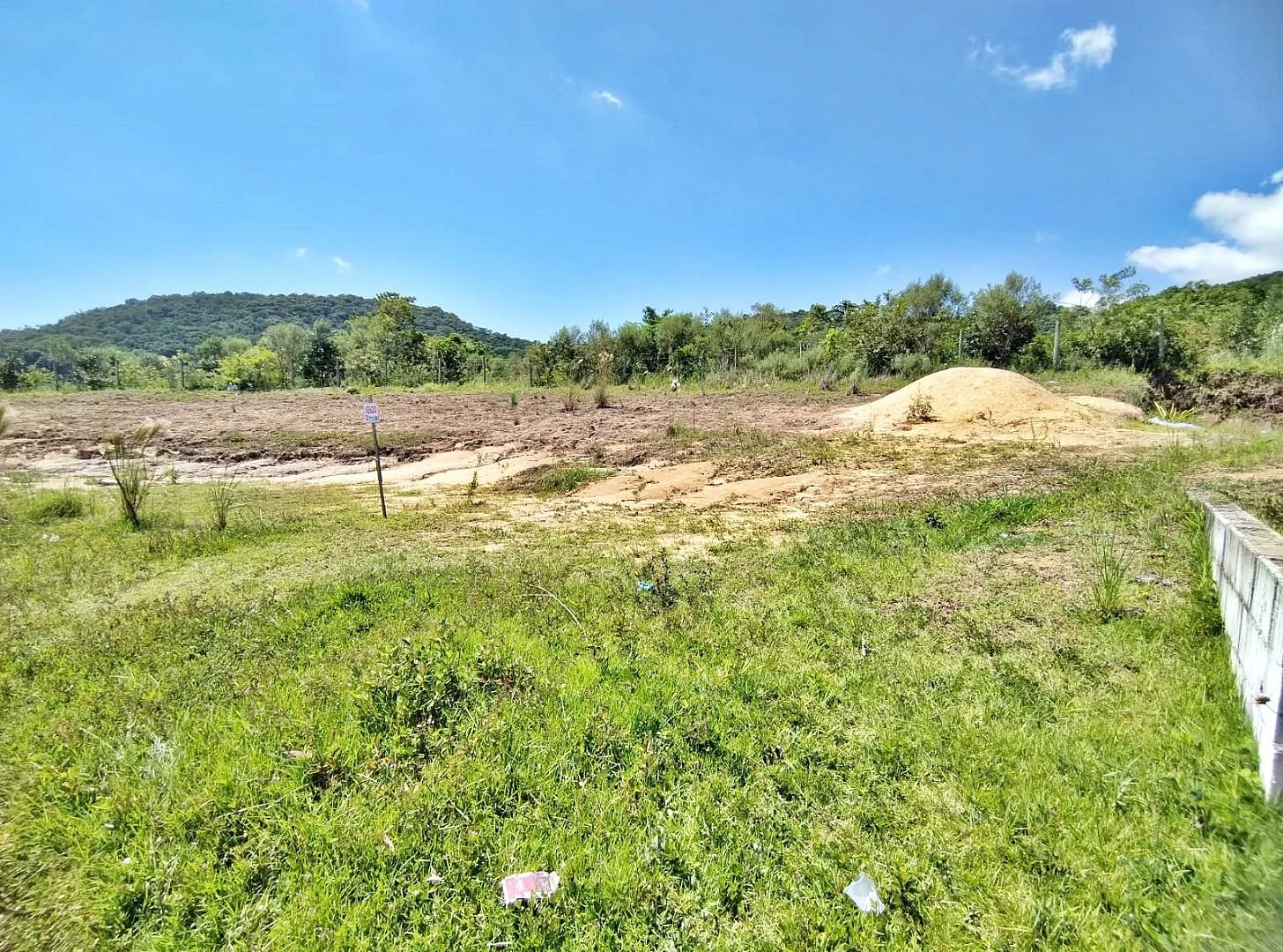 Terreno em Forquilhas, São José