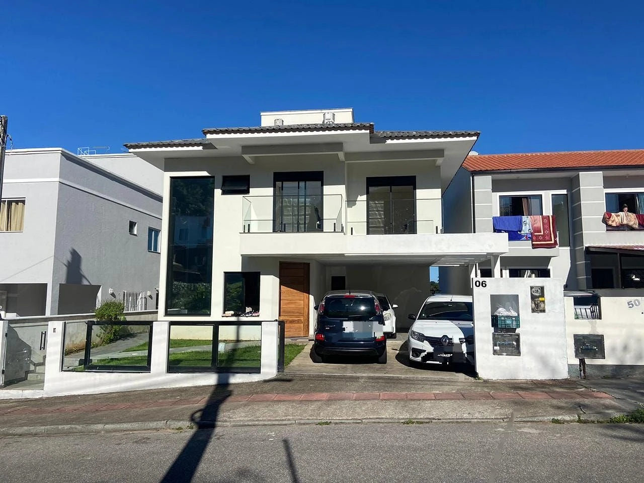 Casa a Venda com 4 Dormitórios à Venda - Potecas - São José/SC