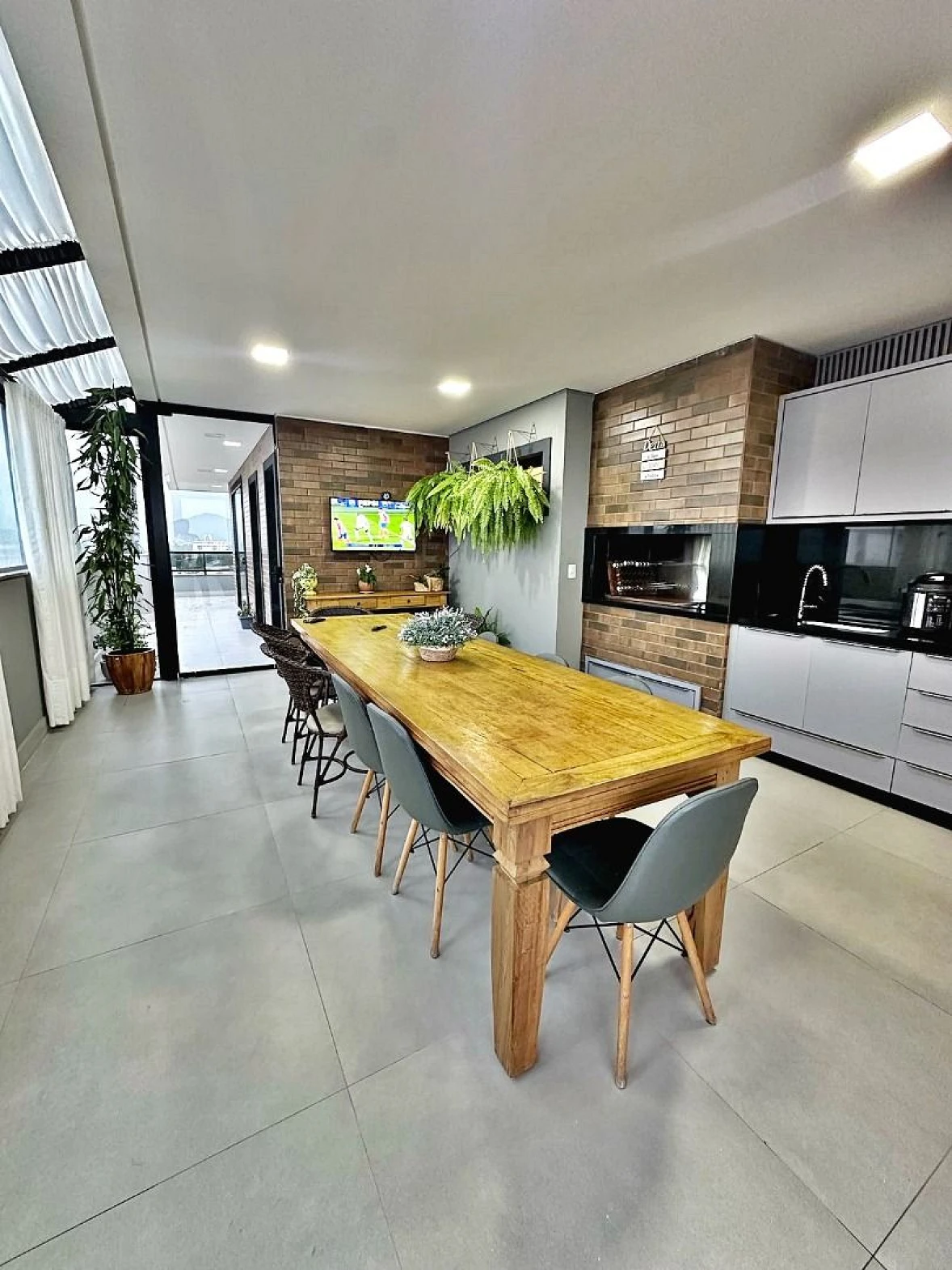 Belíssimo Apartamento Cobertura, 4 Suítes, Exuberante Vista para o Mar, 3 Vagas de Garagens, Praia de Fora, Palhoça/SC - Foto 12