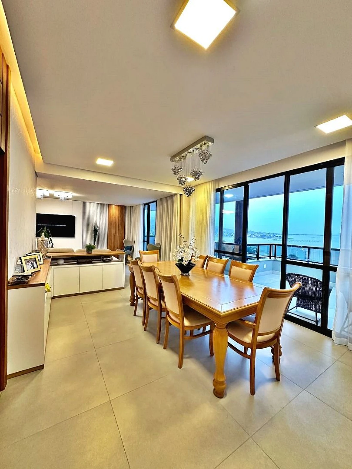 Belíssimo Apartamento Cobertura, 4 Suítes, Exuberante Vista para o Mar, 3 Vagas de Garagens, Praia de Fora, Palhoça/SC - Foto 22