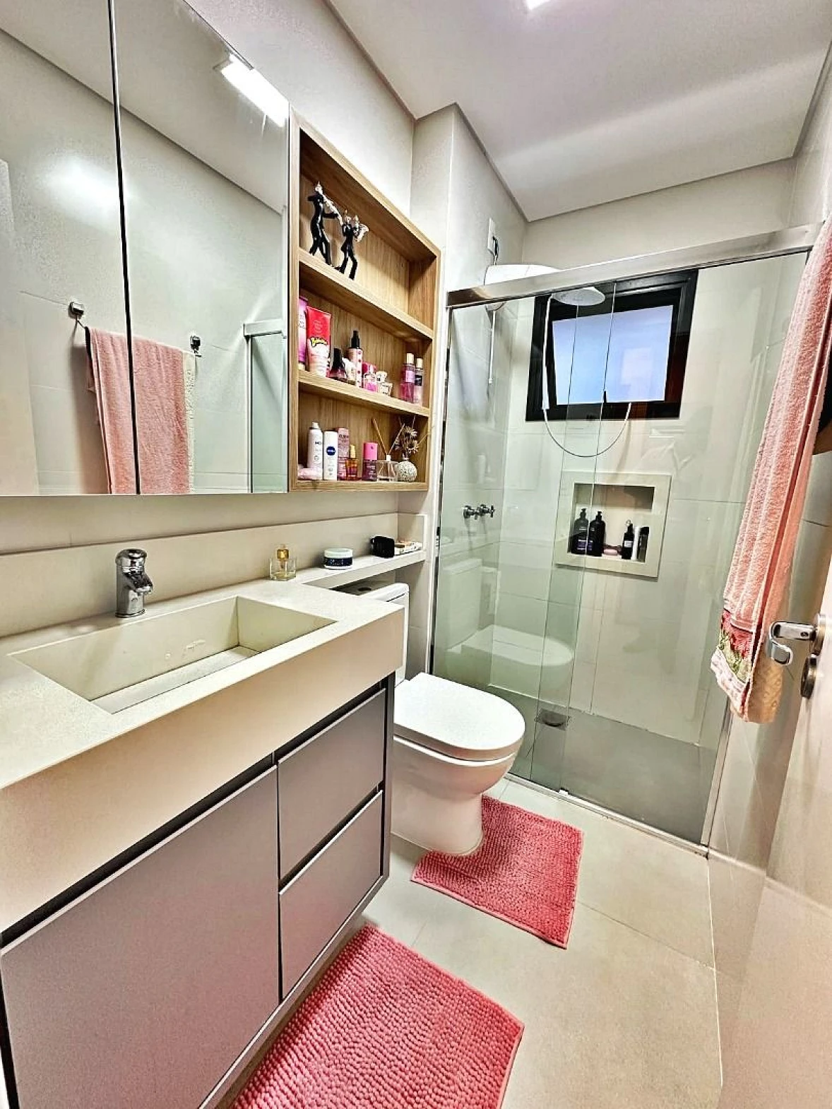 Belíssimo Apartamento Cobertura, 4 Suítes, Exuberante Vista para o Mar, 3 Vagas de Garagens, Praia de Fora, Palhoça/SC - Foto 30