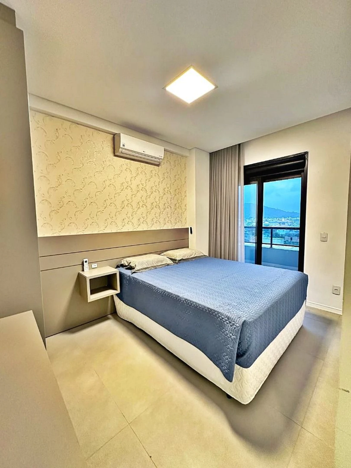 Belíssimo Apartamento Cobertura, 4 Suítes, Exuberante Vista para o Mar, 3 Vagas de Garagens, Praia de Fora, Palhoça/SC - Foto 31