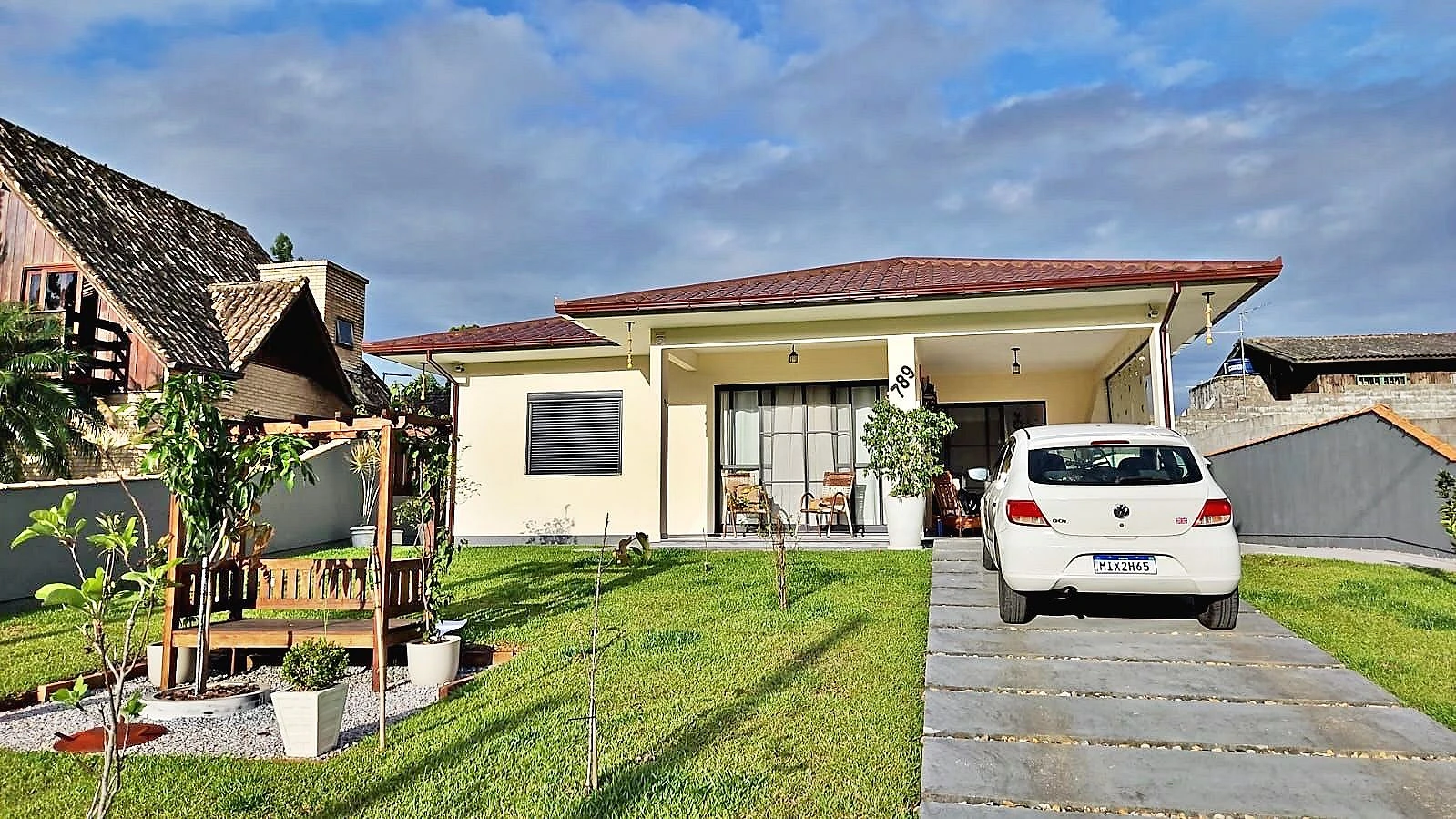 Casa 3 Quartos, 1 Suíte, 4 Vagas - Santo Amaro da Imperatriz