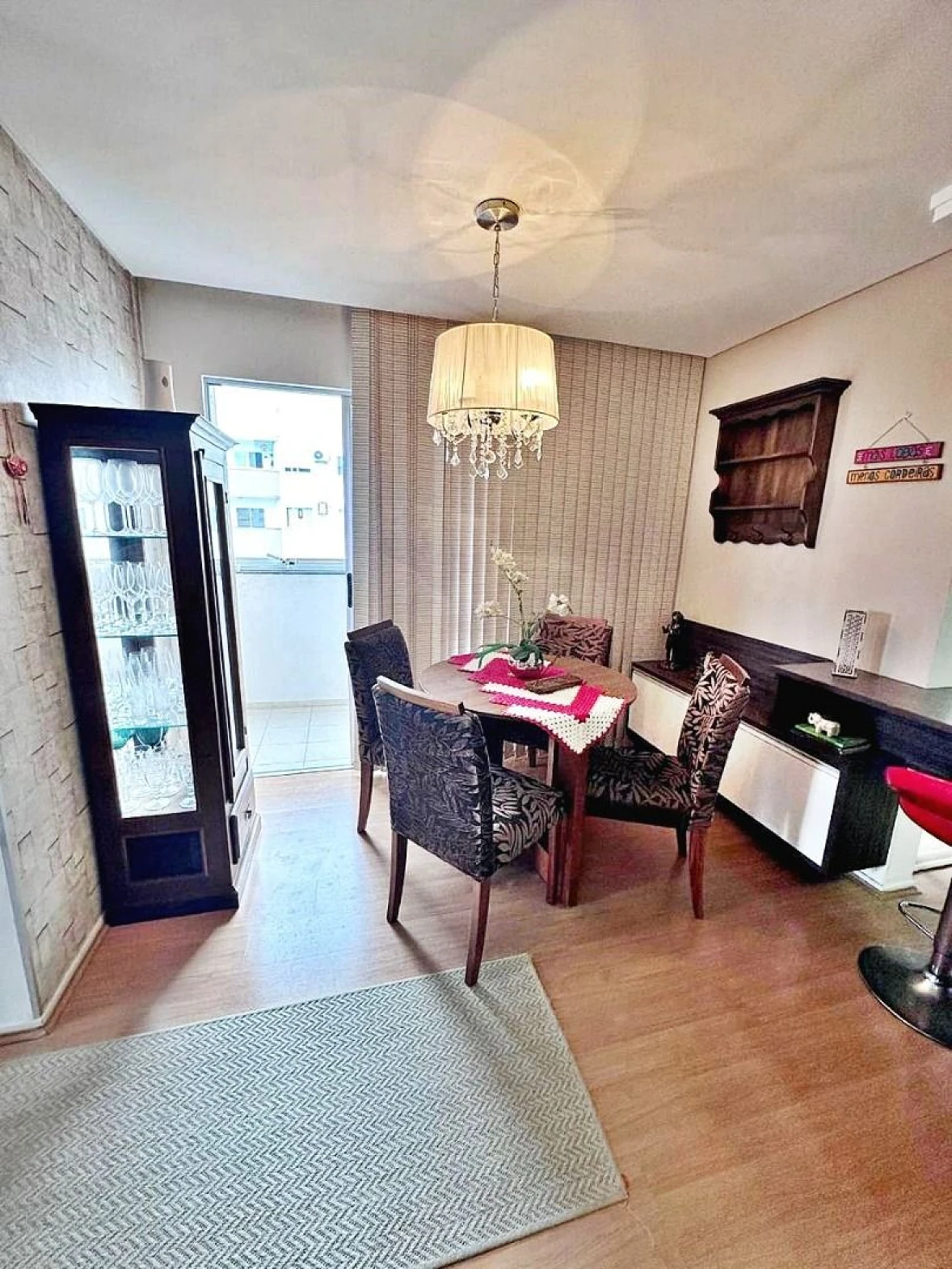 Apartamento em Forquilhas, São José