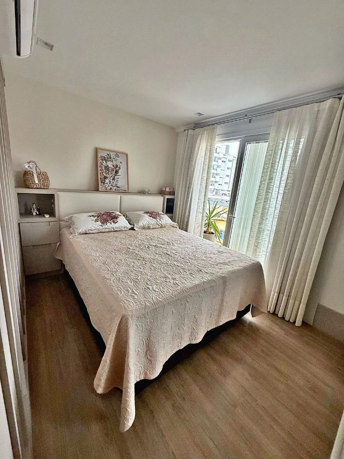 Apartamento à Venda, 96 m² - Coqueiros - Florianópolis/SC - Foto 17