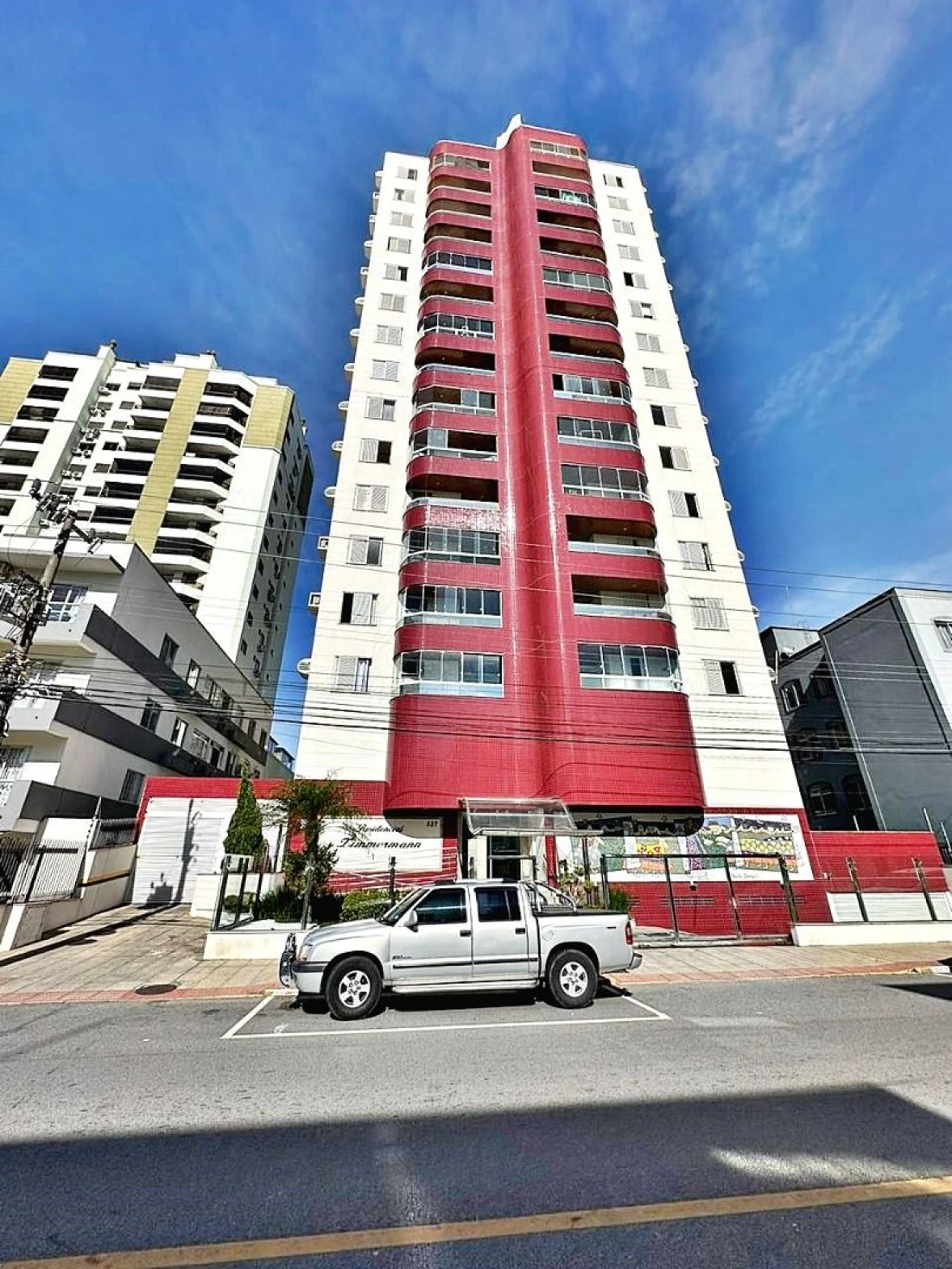 Apartamento, 3 Dormitórios, sendo 1 Suíte, Sacada Gourmet, 1 Garagem, Kobrasol, São José/SC