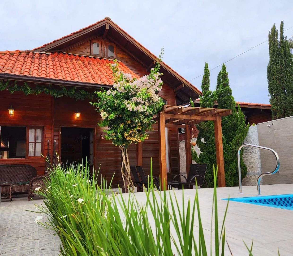 Casa em Balneário Ponta Do Papagaio (Ens Brito), Palhoça