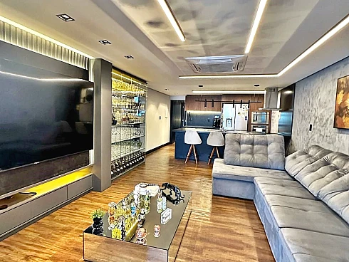 Maravilhosa Cobertura, Totalmente Mobiliada, Equipada e Decorada, Tudo de Altíssimo Padrão, 2 Vagas de Garagem, Bairro Campinas, São José/SC - Foto 10