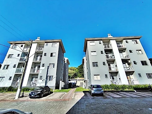 Apartamento em Fundos, Biguaçu