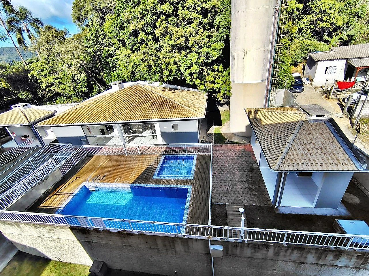 Apartamento em Fundos, Biguaçu