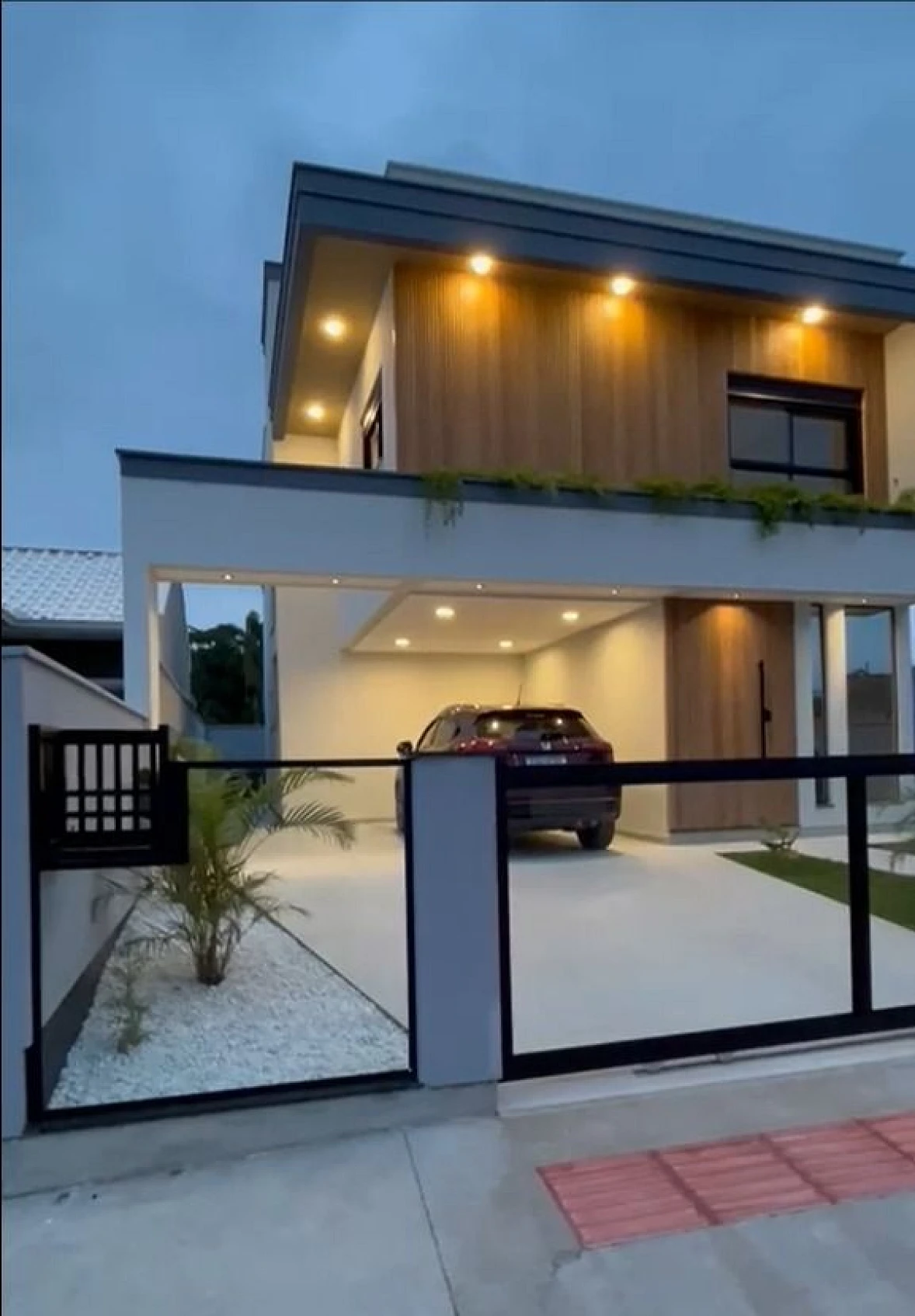 Sobrado geminado em Forquilhas, São José